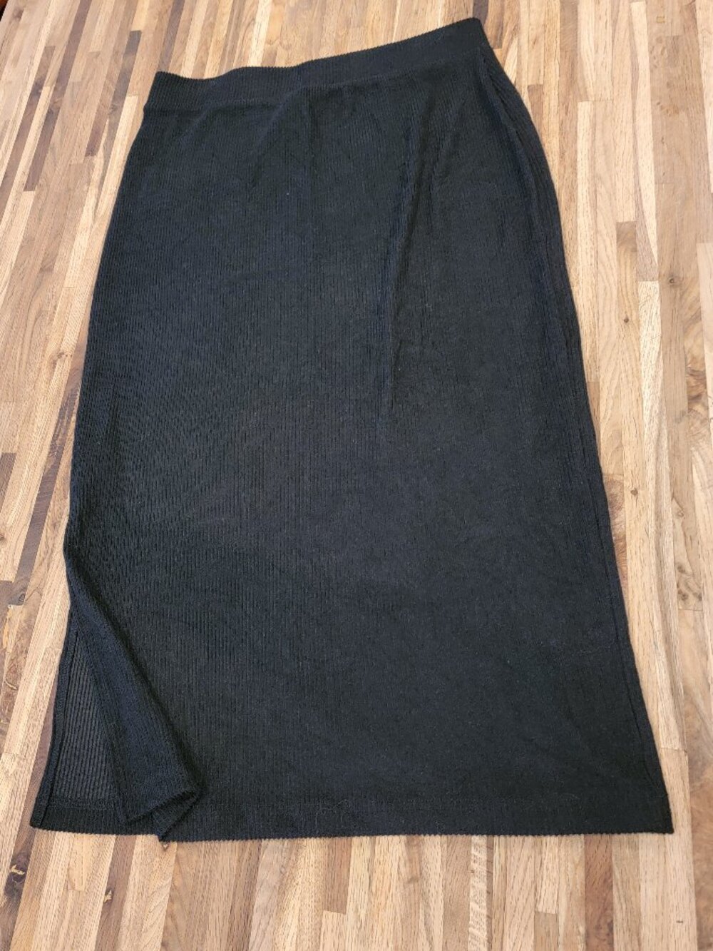 Time and Tru Black Ribbed Straight Maxi Skirt